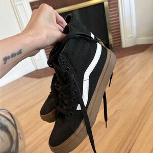 Women’s high top black vans size 7